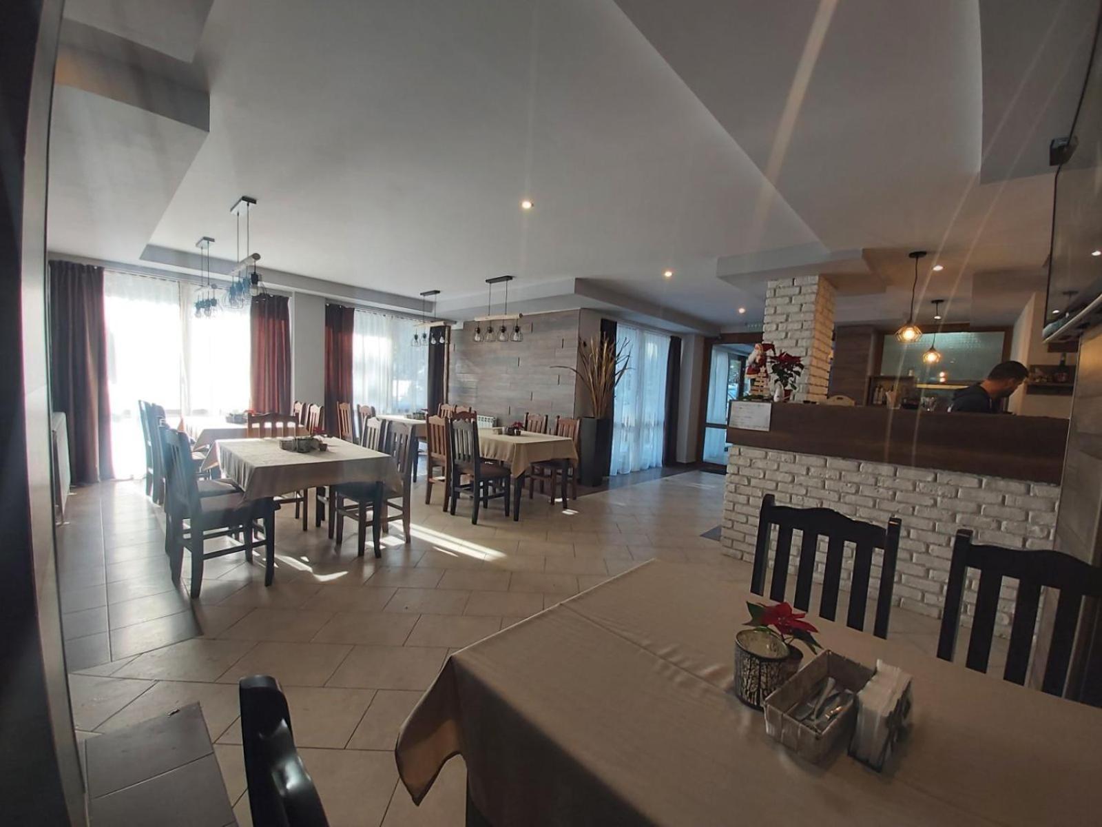 Pine Hills Apart Otel 3*